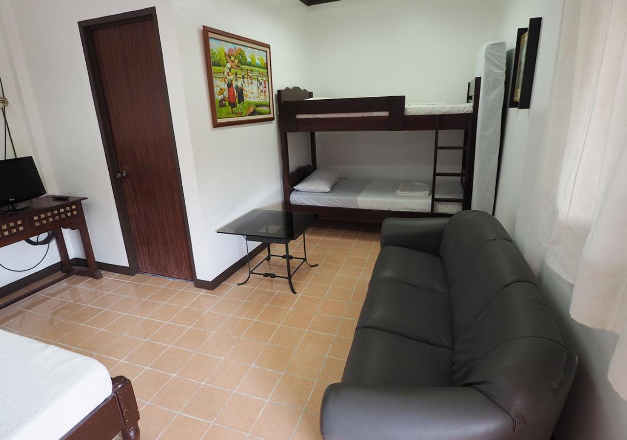 Paoay Balay Travel Lodge מראה חיצוני תמונה