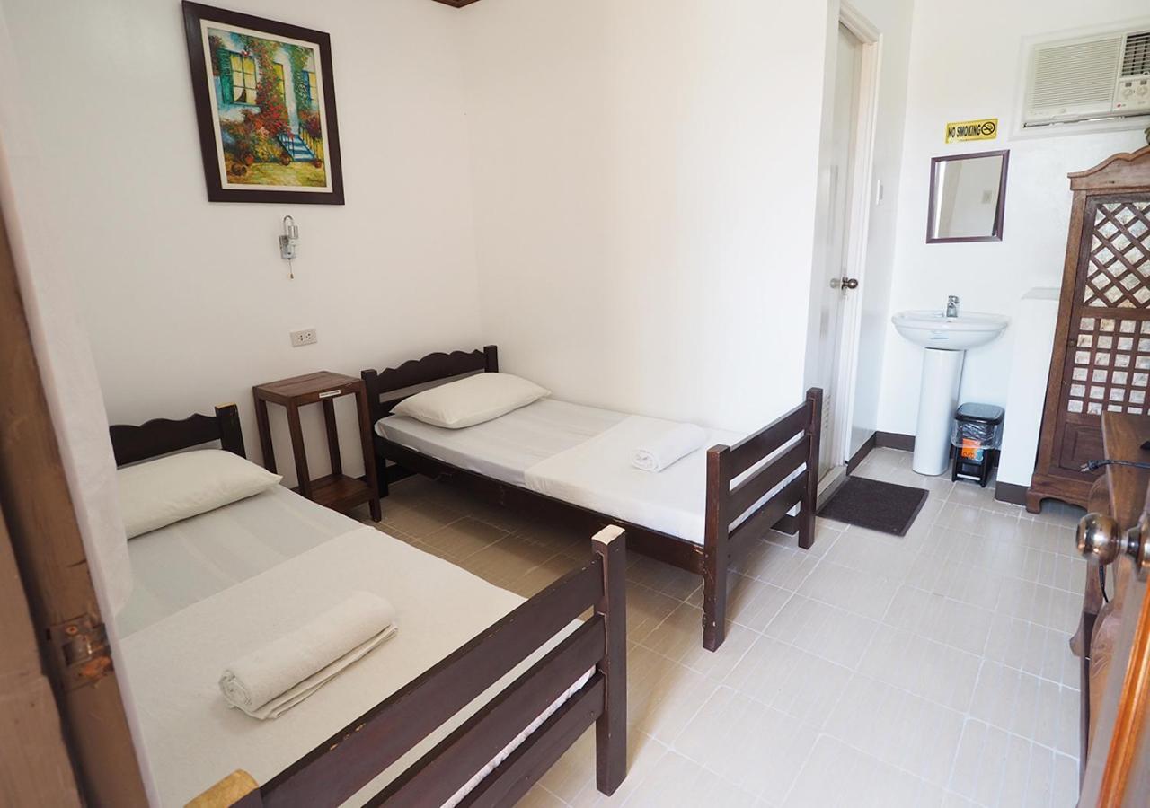 Paoay Balay Travel Lodge מראה חיצוני תמונה